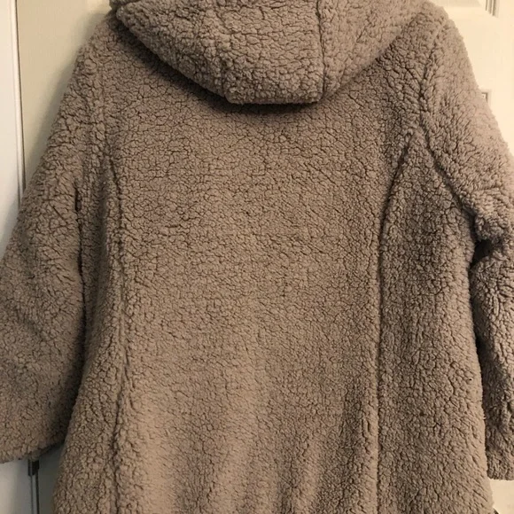 Women's Beige Puffer Jacket with Faux Fur Collar - Picture 6 of 6